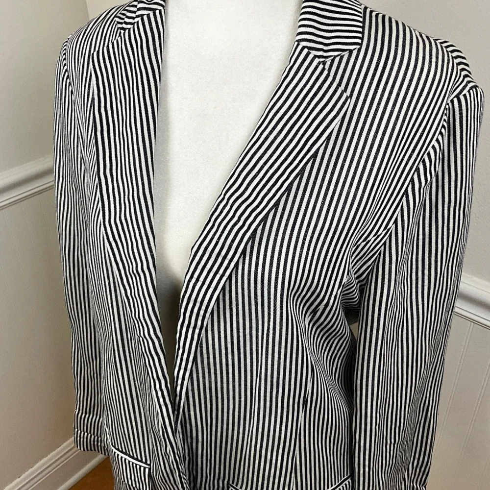 Cupcakes &‎ Cashmere Black White Pinstripe Blazer Jacket Buttonless Women Size S